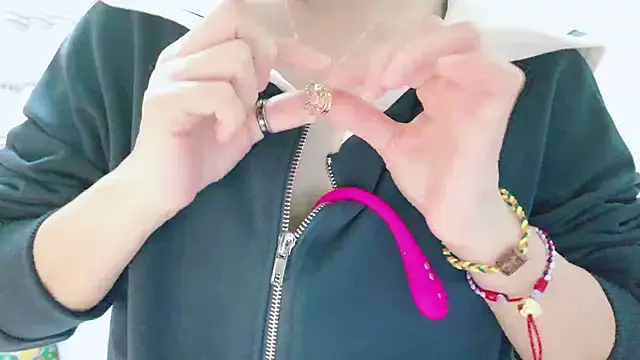 Snapshot of renapiyon8182 chatting on January 2025 07:54:01 PM renapiyon8182 online show from January 2025 07:54:01 PM