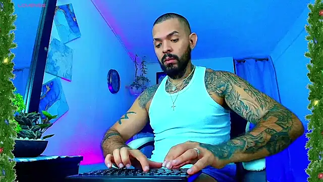 Adil aminn online show from December 2025 05:42:02 PM