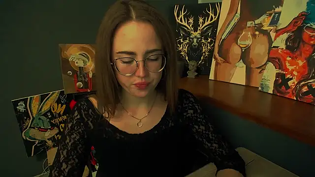 Snapshot of luxie_milady chatting on April 2026 01:39:02 PM luxie milady online show from April 2026 01:39:02 PM