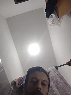 LopeseLua online show from November 2025 01:24:02 PM