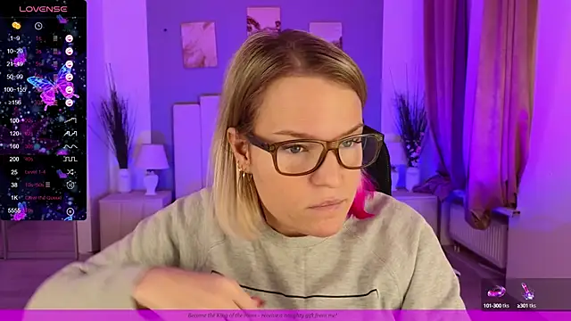 EVAshinyGIRL online show from December 2024 08:12:01 AM