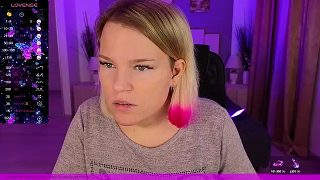 EVAshinyGIRL online show from December 2024 07:35:02 AM