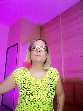 EVAshinyGIRL online show from March 2025 01:49:02 PM