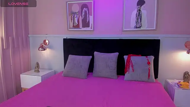 naoko kirino online show from December 2024 12:23:01 PM