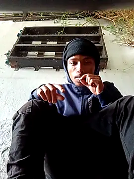 slimmydaddy69 online show from March 2026 12:33:01 PM