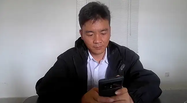 Snapshot of kisstoyousoon2024 chatting on March 2025 11:33:01 AM kisstoyousoon2024 online show from March 2025 11:33:01 AM