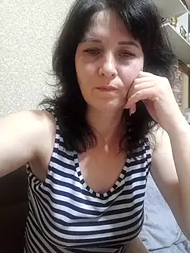 MriaLove31 online show from November 2025 05:53:01 PM