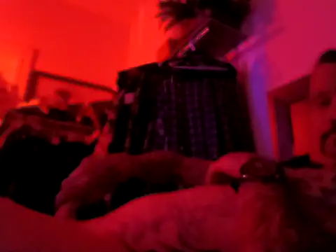 Snapshot of Slunghung79 chatting on September 2025 08:03:02 AM Slunghung79 online show from September 2025 08:03:02 AM