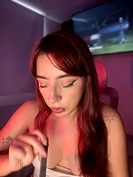 Snapshot of veronicaapink chatting on December 2025 09:24:02 PM veronicaapink online show from December 2025 09:24:02 PM