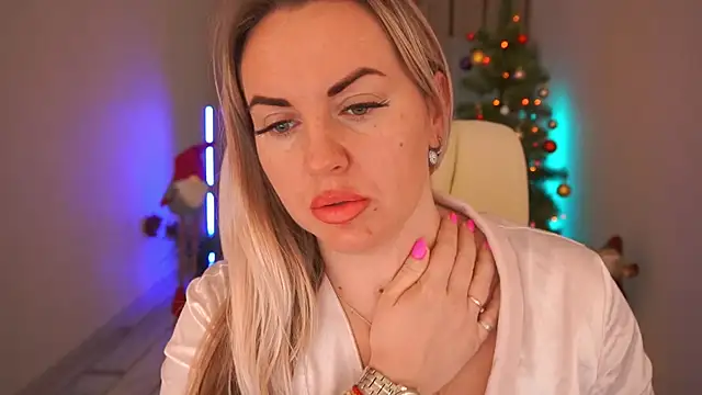 KiraCandyS online show from December 2024 02:21:02 AM