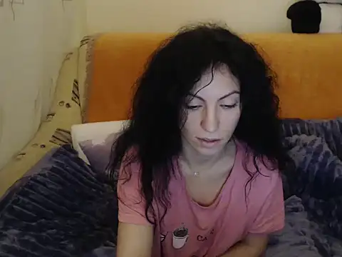 Emmatoo online show from December 2025 06:11:01 AM