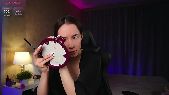 Amely Young online show from December 2024 02:06:02 AM