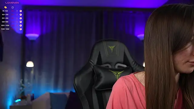 Amely Young online show from March 2025 02:37:02 AM