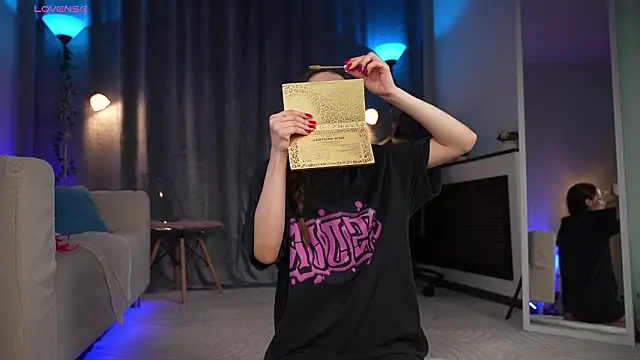 Amely Young online show from March 2026 02:39:01 AM