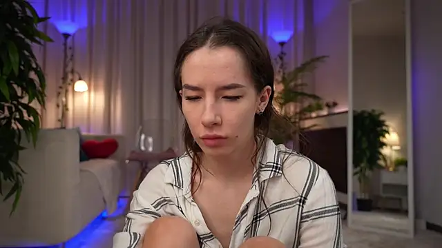 Amely Young online show from June 2026 02:36:02 AM