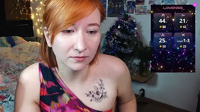 Snapshot of licentia__poetica chatting on December 2024 10:45:01 PM licentia poetica online show from December 2024 10:45:01 PM