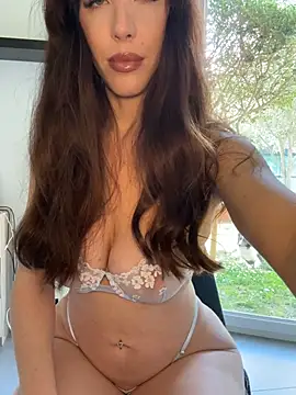 Snapshot of Eyline chatting on March 2026 02:00:02 PM Eyline online show from March 2026 02:00:02 PM