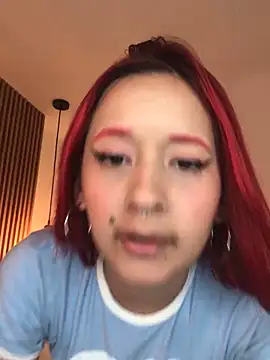 HannaRed  online show from March 2025 06:34:01 PM