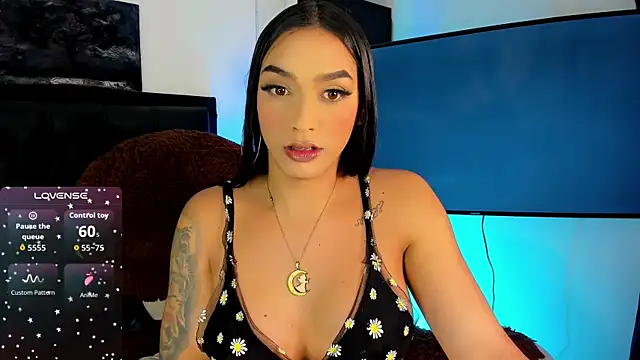 Snapshot of Maryonthemoon chatting on November 2025 11:53:01 AM Maryonthemoon online show from November 2025 11:53:01 AM