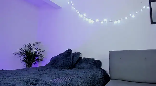 Snapshot of Giraldo_cns chatting on December 2024 05:36:02 AM Giraldo cns online show from December 2024 05:36:02 AM