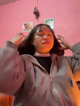 Hellen 111 online show from February 2025 03:18:02 AM