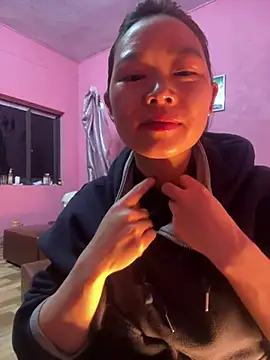 Hellen 111 online show from February 2025 02:03:02 PM