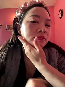 Hellen 111 online show from September 2025 07:35:01 AM