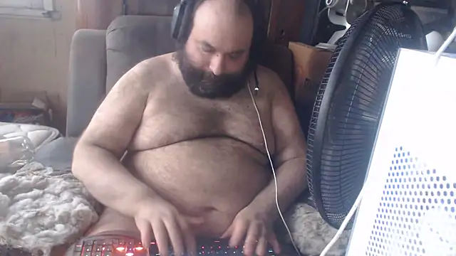 hairyhulk online show from April 2026 09:45:02 PM