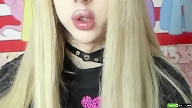 Joy Barker online show from March 2026 01:27:01 PM