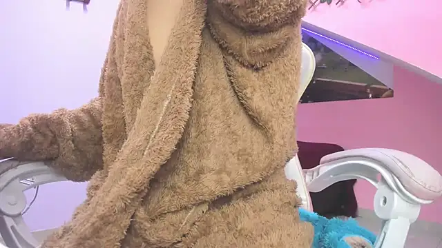 Snapshot of meribeth303av chatting on December 2024 02:16:01 AM meribeth303av online show from December 2024 02:16:01 AM