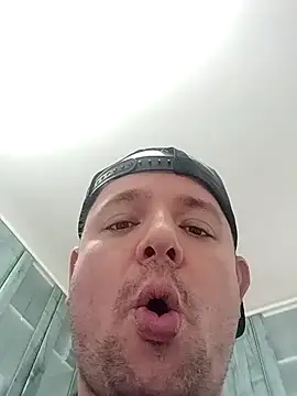 lobito1997 online show from February 2025 01:21:02 PM