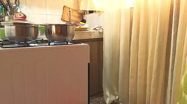 WyvaxxNikkie online show from March 2025 08:37:02 AM