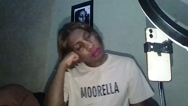 Moorella1 online show from October 2025 09:22:01 PM