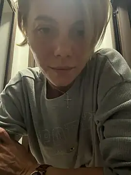 Snapshot of tanyagrey chatting on November 2025 06:02:02 AM tanyagrey online show from November 2025 06:02:02 AM