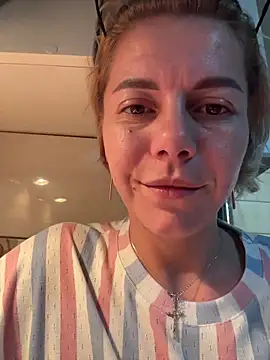 Snapshot of tanyagrey chatting on November 2025 07:07:01 AM tanyagrey online show from November 2025 07:07:01 AM