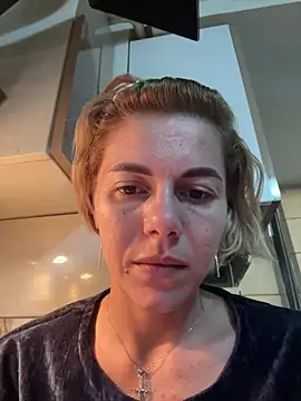 Snapshot of tanyagrey chatting on November 2025 07:07:01 AM tanyagrey online show from November 2025 07:07:01 AM