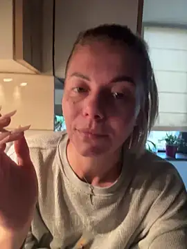 Snapshot of tanyagrey chatting on November 2025 07:33:02 AM tanyagrey online show from November 2025 07:33:02 AM