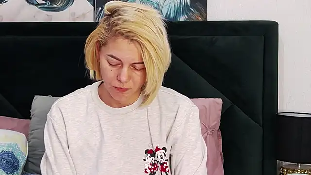 tanyagrey online show from February 2026 06:34:02 AM