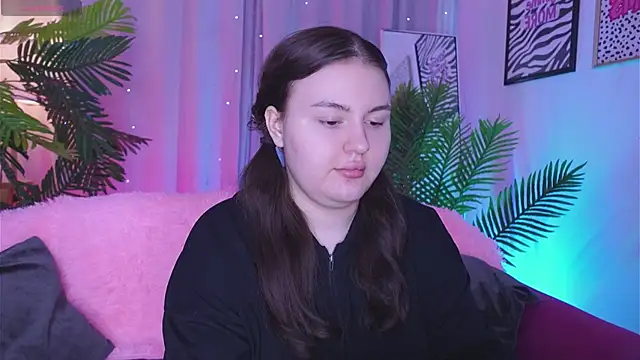 Mia  Peach online show from March 2025 10:34:02 PM