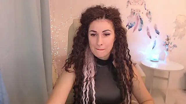 Snapshot of MaryMalory11 chatting on December 2024 03:59:02 PM MaryMalory11 online show from December 2024 03:59:02 PM