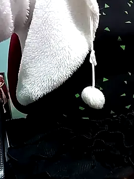 Tuo8702 online show from March 2025 06:11:02 PM