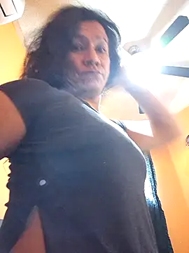 miicheele32 online show from September 2025 06:24:02 PM