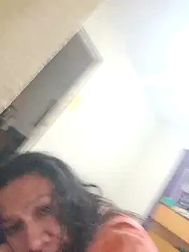 miicheele32 online show from January 2026 12:20:01 PM