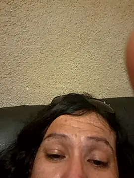 miicheele32 online show from January 2026 12:47:02 AM