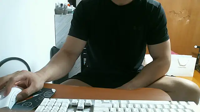 Stellan 0412 online show from April 2026 05:05:02 PM