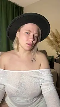 Charming Daphny online show from April 2026 06:02:02 AM