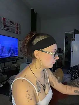 Snapshot of Hawitxui chatting on November 2025 09:53:01 AM Hawitxui online show from November 2025 09:53:01 AM