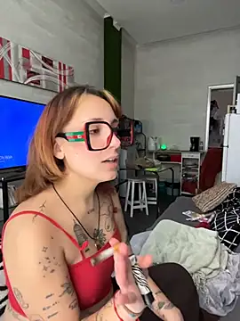 Snapshot of Hawitxui chatting on November 2025 10:14:02 AM Hawitxui online show from November 2025 10:14:02 AM