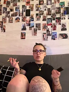 Hawitxui online show from April 2026 07:24:02 AM