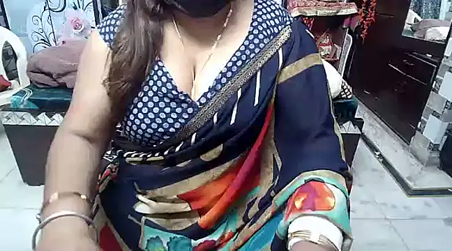 kiranpreet85 online show from December 2024 12:19:02 PM